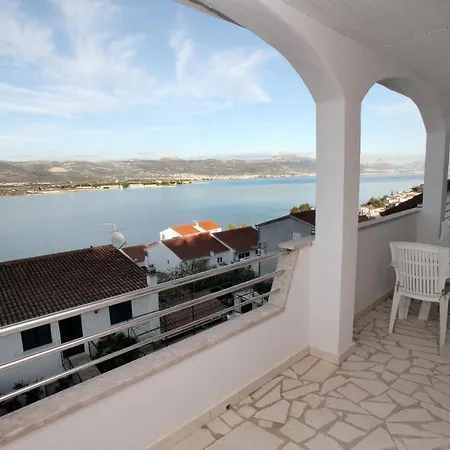 Apartments By The Sea Mastrinka, Ciovo - 4648 Apartment