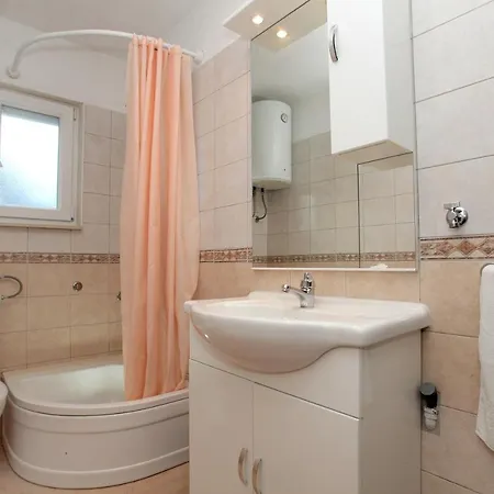 Apartments By The Sea Mastrinka, Ciovo - 4648 * Trogir