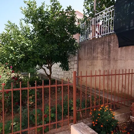 Apartamento By The Sea Mastrinka, Ciovo - 4648