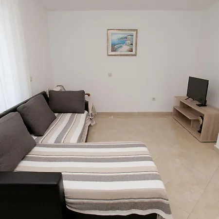 Apartments By The Sea Mastrinka, Ciovo - 4648 *