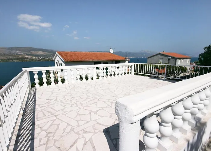Appartement By The Sea Mastrinka, Ciovo - 4648