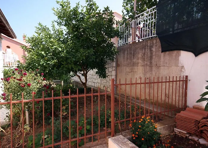 Appartement By The Sea Mastrinka, Ciovo - 4648